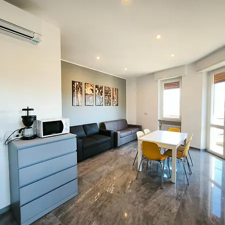 Astrid House Appartamento Stresa